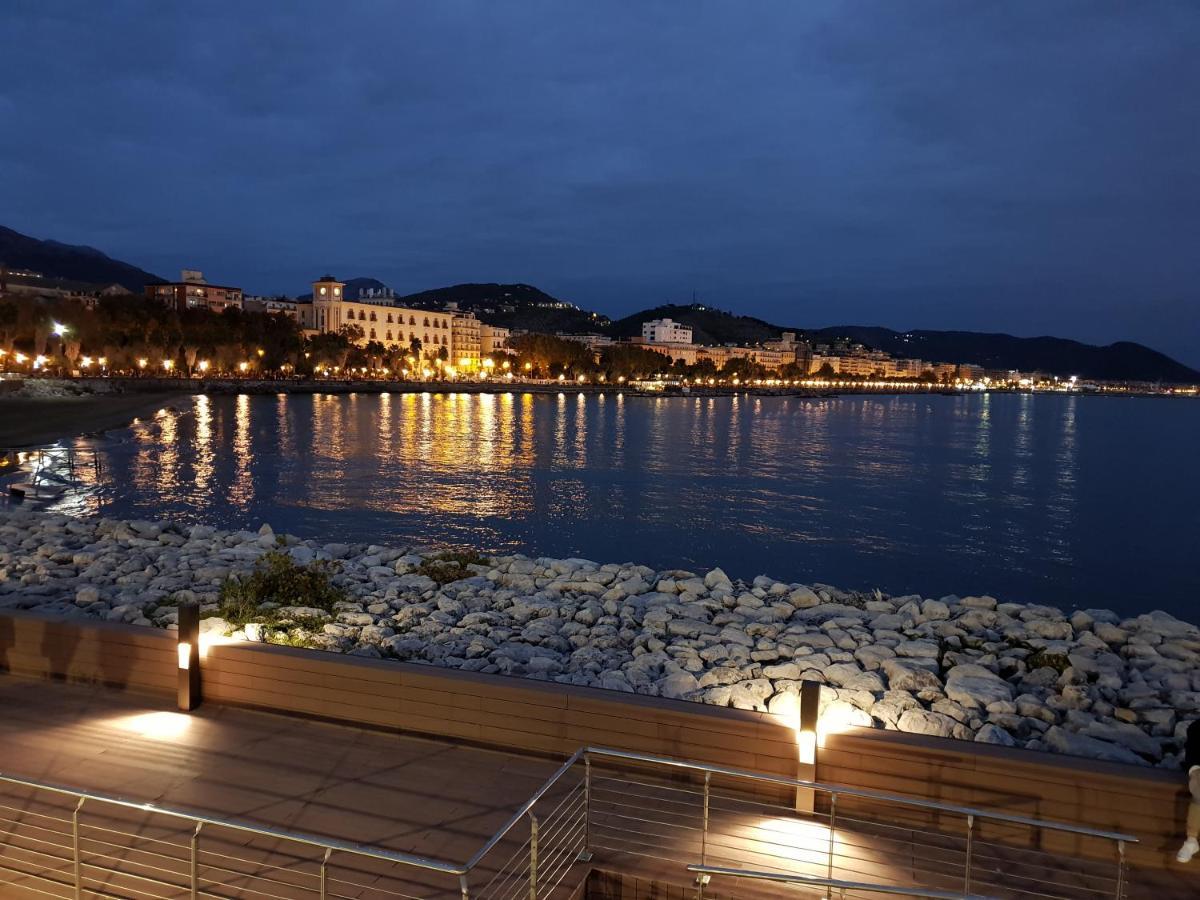 Il Rubino Holiday House Salerno Exteriér fotografie